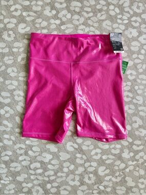 GapFit size medium hot pink shine biker shorts